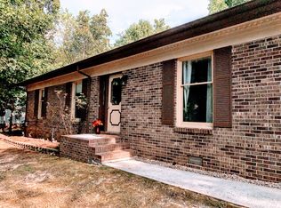 480 17th Ave NE, Hickory, NC 28601