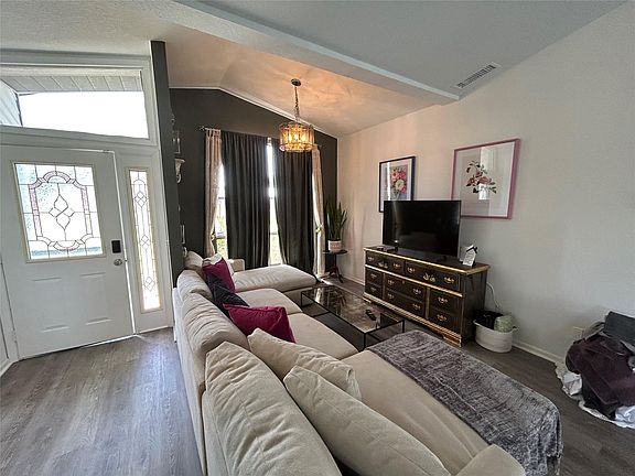 2nd image of 409 SW Voltair Terrace