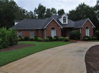 2925 Lakeshore Dr, Chester, SC 29706