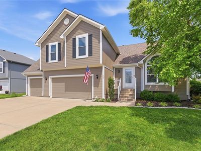 507 River Birch Rd, Raymore, MO, 64083