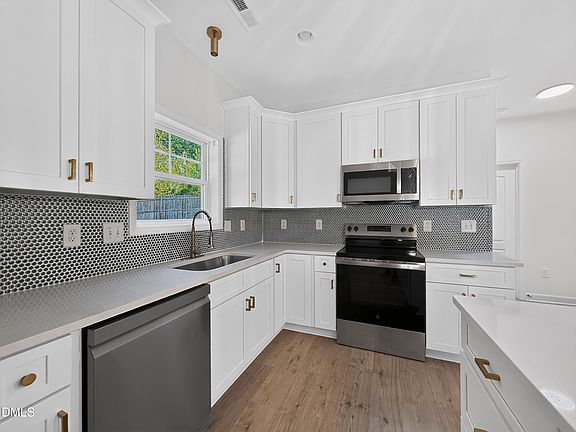 3rd image of 345 Birch Ave