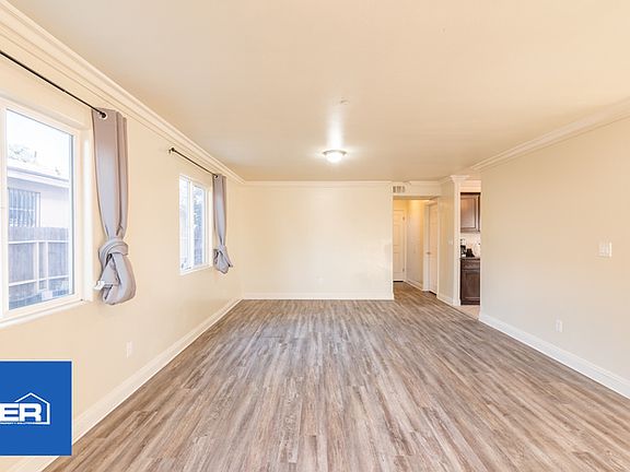 5th image of 524 W 85th St #2