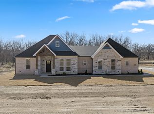 225 Gateway Rd, Ardmore, OK 73401