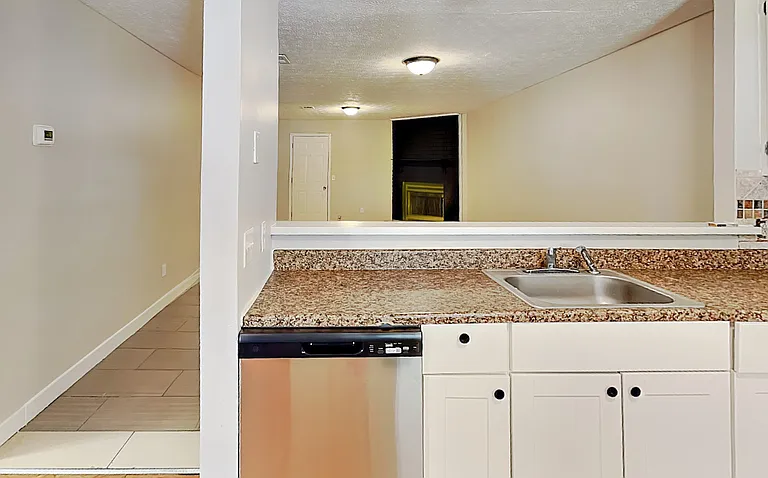 1289 Knoll Ct NW — Photo 5