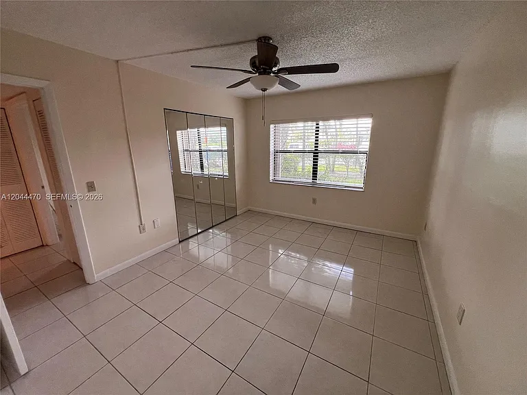 451 NW 100th Pl #101 — Photo 9