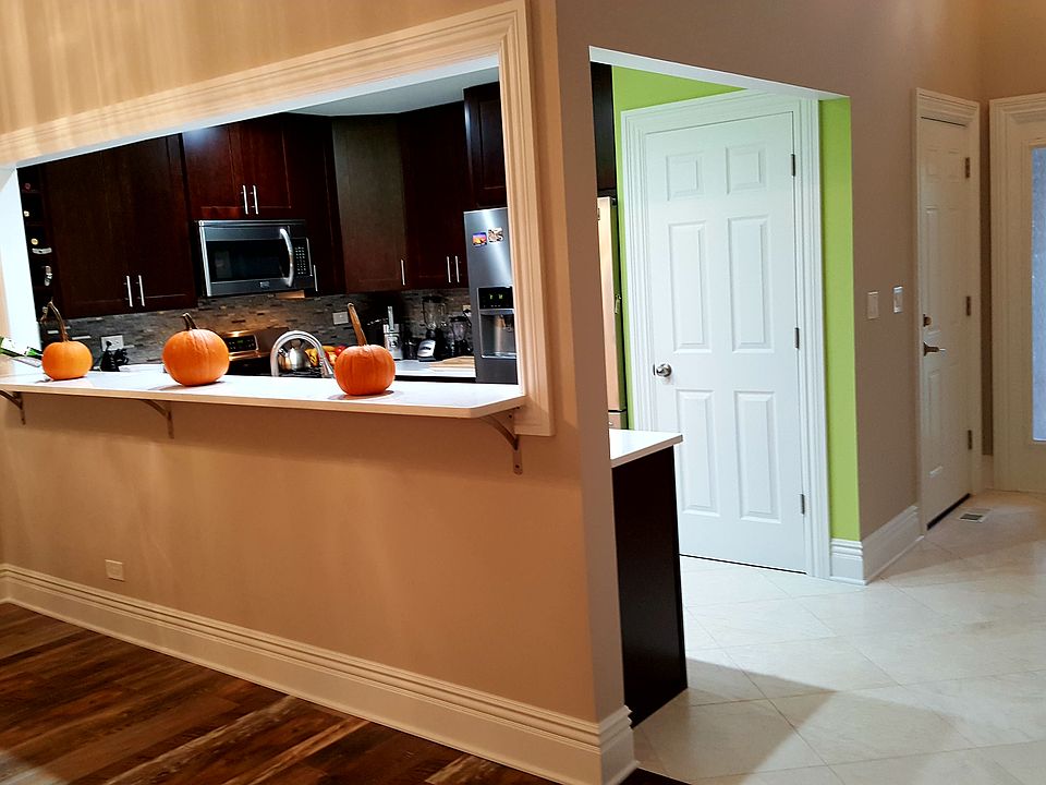 1st image of 305 Dawn Ct APT A