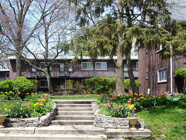 Des Plaines Apartment Rentals - Des Plaines, IL | Zillow