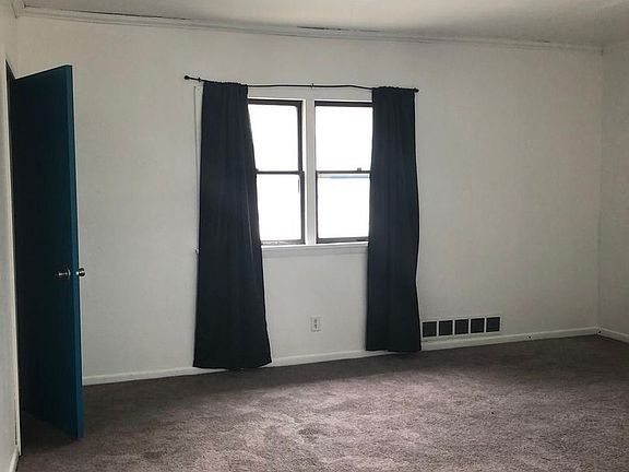 3rd image of 6009 E 6th Pl #8396593