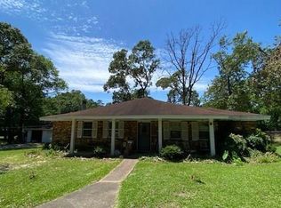 13 Veronica Ln, Huntsville, TX 77340