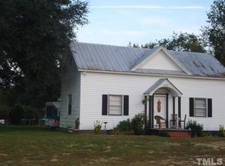 1210 Chicken Farm Rd, Dunn, NC 28334
