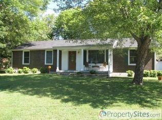 136 Stillhouse Rd, Hendersonville, TN 37075