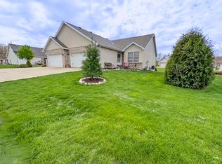 2005 S Morris Ave, Bloomington, IL 61704