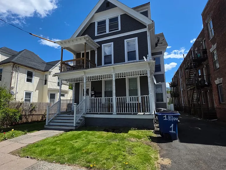 299 Norton St #3A — Photo 2