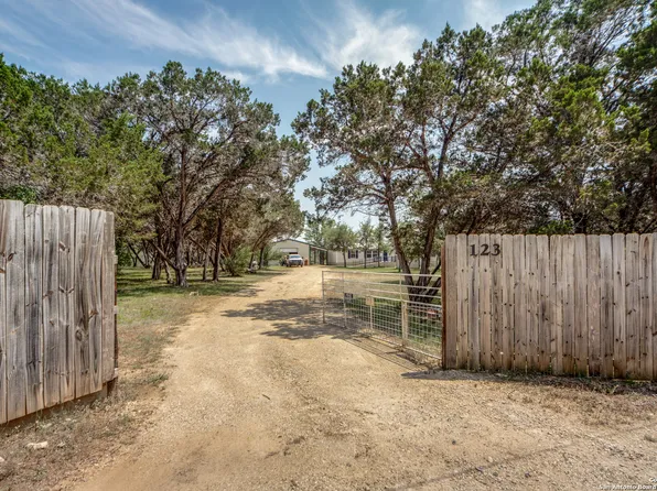 123 FOREST TRAIL, Bandera, TX 78003
