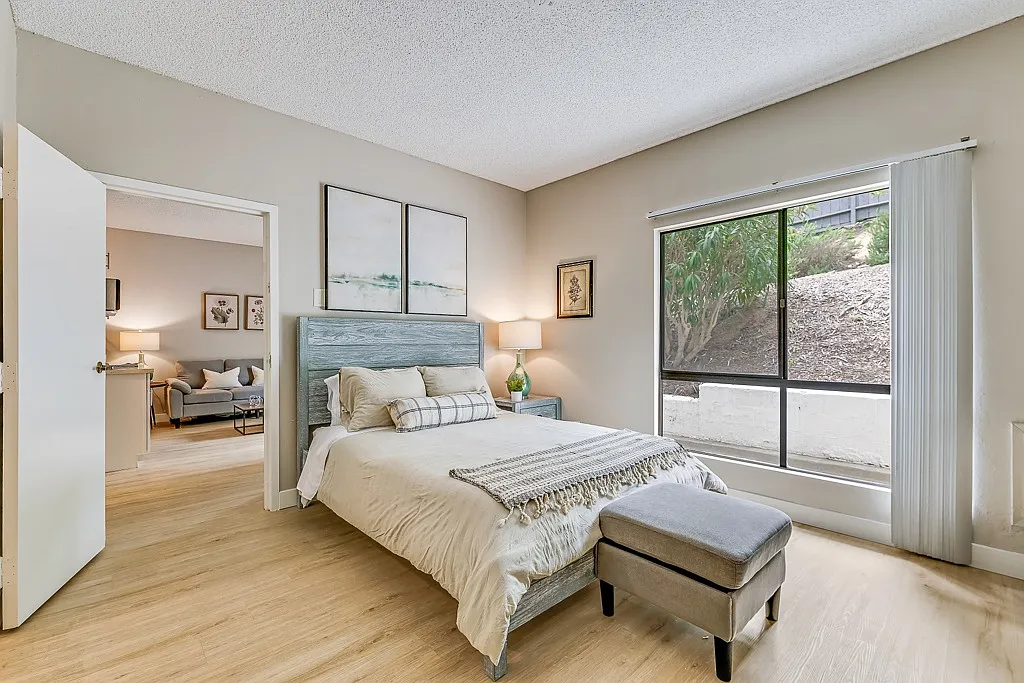 Encinitas Senior Living - 55+ Active Adult Apartments — Photo 2