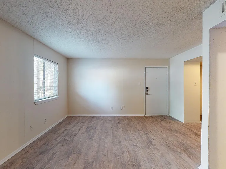 Addison Apartments at the Park — Photo 39