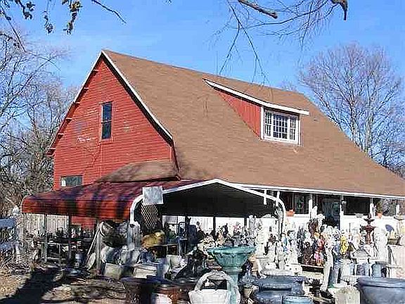 2nd image of 1628 Highway 40