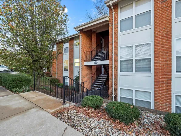 1946 Greenpoint Dr APT 201, Saint Louis, MO 63122