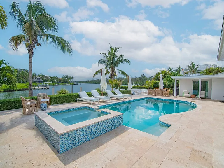 4601 Sunset Dr — Photo 30