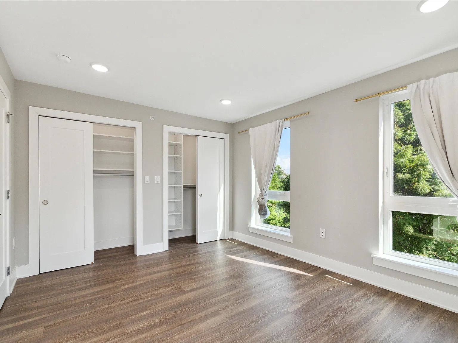 1739 Page ST Unit B — Photo 2