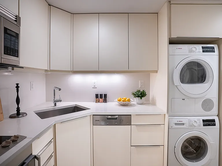 160 Central Park S #2118/2120 — Photo 8