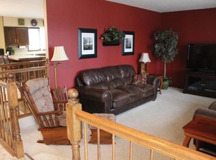 921 16th Ave SE, East Grand Forks, MN 56721