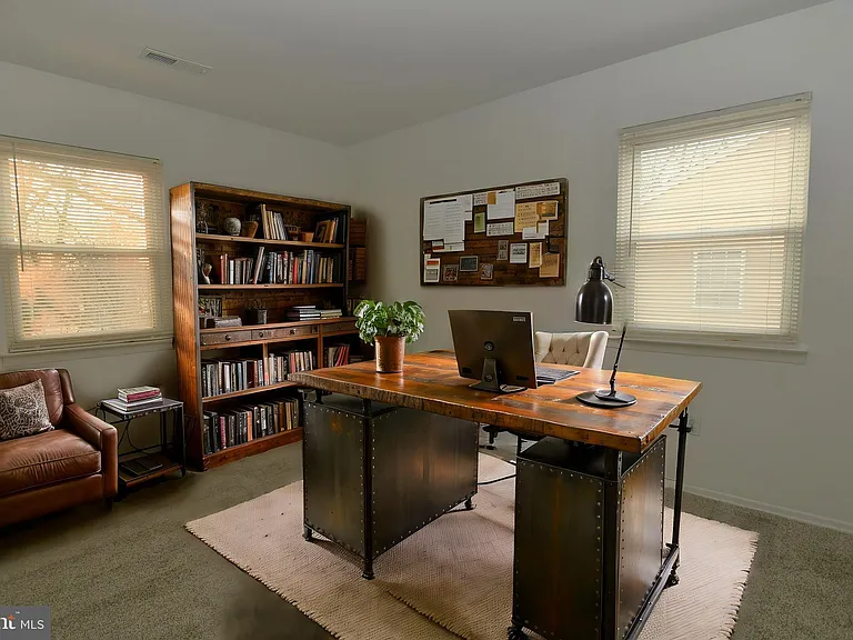 205B Cricklewood Cir — Photo 12