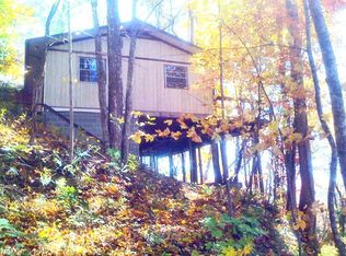 314 Blackberry Ln, Clyde, NC 28721