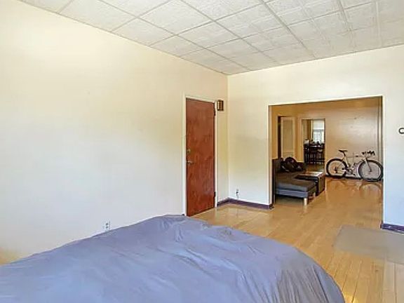 2nd image of 148A Mallory Ave