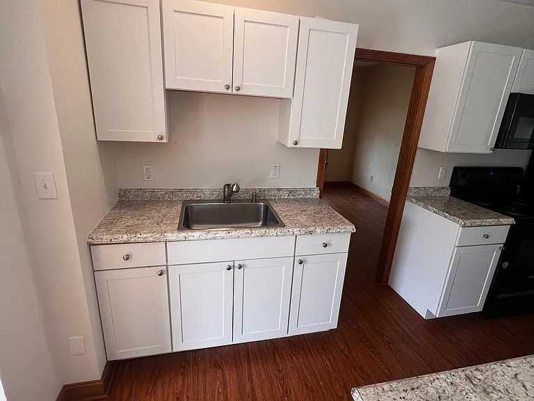 1655 Main St #2F — Photo 4