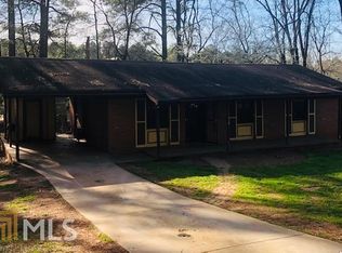 3875 Bonnie Ln SE, Hapeville, GA 30354