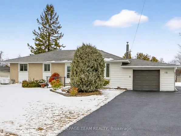 15 Savage Dr, Ottawa, ON K2S 1B9