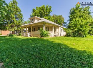 1010 Osage St APT 2, Manhattan, KS 66502