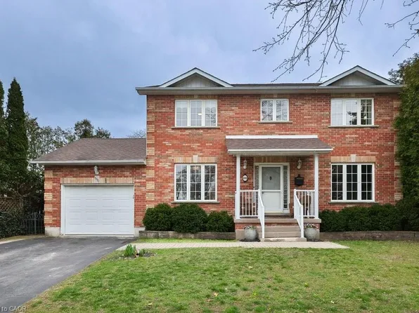 690 Lambshead Dr, Burlington, ON L7S 2J5