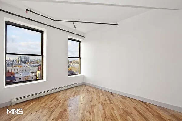 Rented by MNS Marketing | media 26