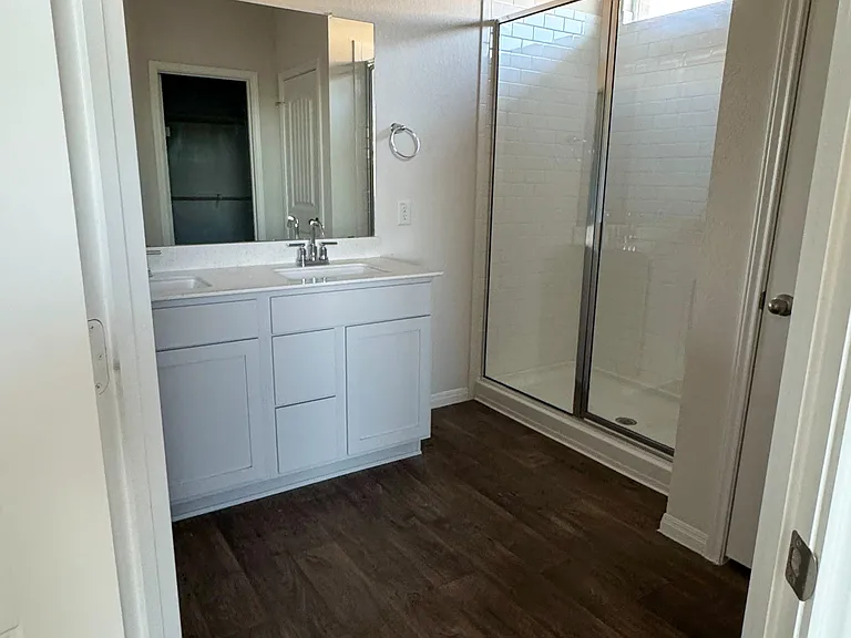 109 Brody Ln — Photo 12