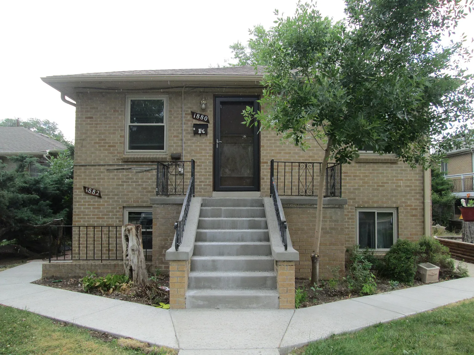 2 bed, 800 sqft, $1,595 — Photo 1
