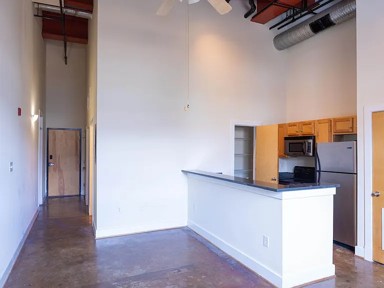 Cornish Brewery Apartment Homes — Photo 92