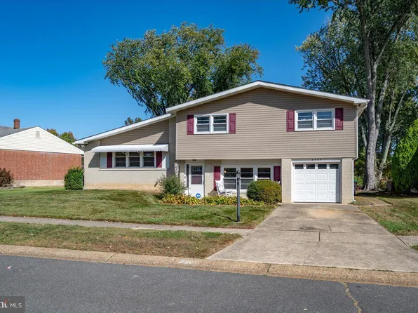 2207 Arosa Ln, Wilmington, DE 19810