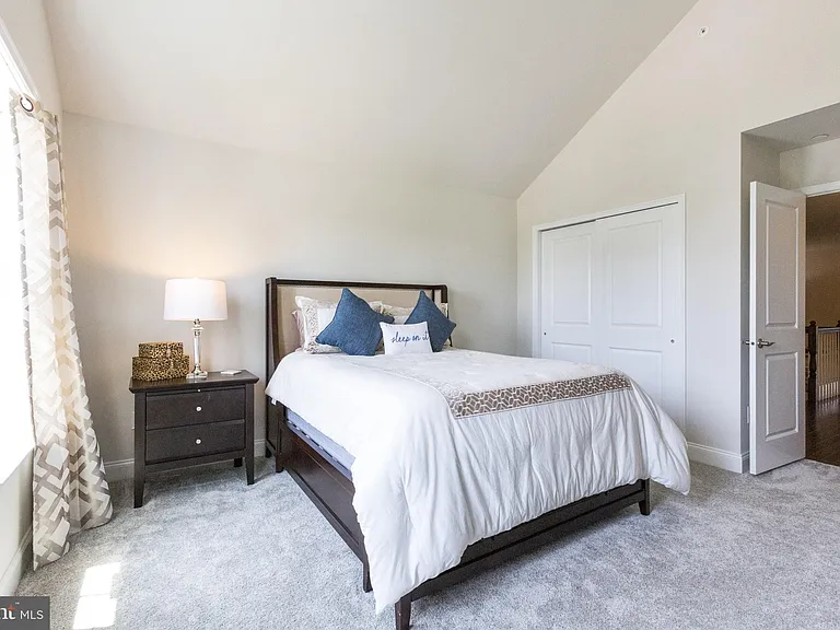 3701 Parris Blvd — Photo 50