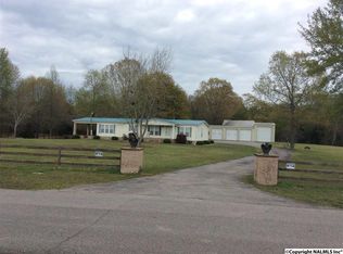 991 Gravel Ridge Rd, Somerville, AL 35670