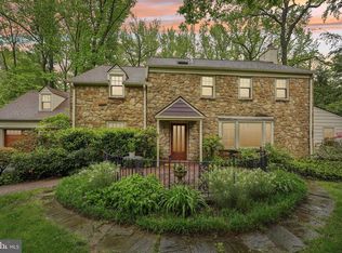 949 Leopard Rd, Rydal, PA 19046