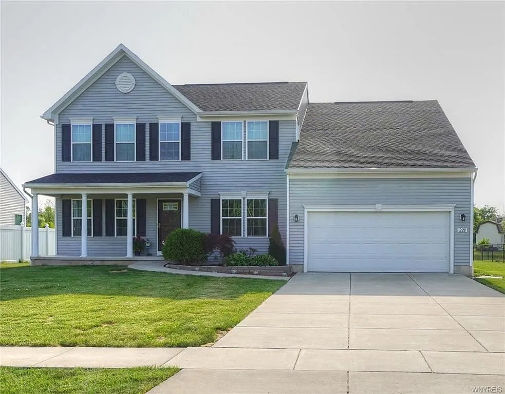 228 Park Ln photo 1