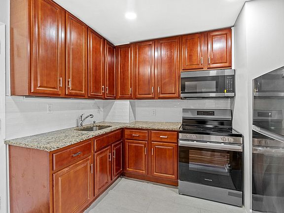2nd image of 214 Avenue A APT C1
