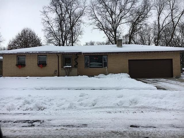 1st image of 1006 Illinois St