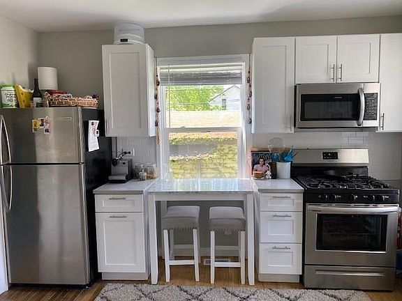 2nd image of 1312 Ashland Ave #1R