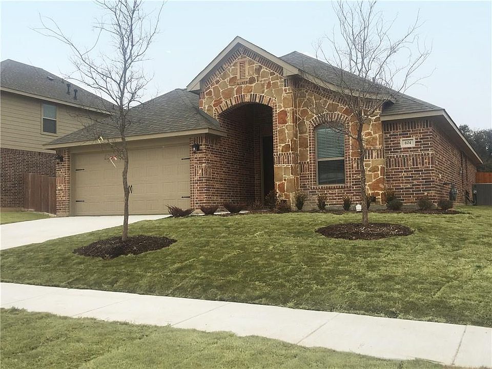 1st image of 604 Ravenwood Dr
