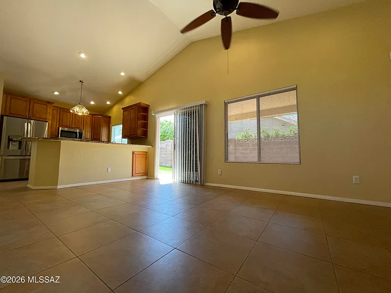 3741 W Spinnaker Ln — Photo 8