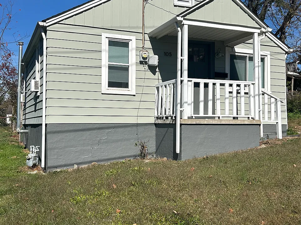 105 Darlene Ct