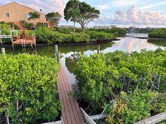 Dock with deeded slip